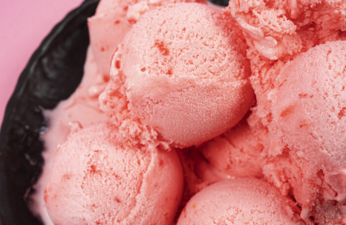 Strawberry Ice Cream (Double Scoop)